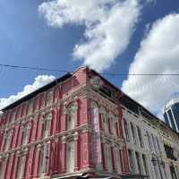 Vibrant Streets of Heritage: Exploring Chinatown Singapore