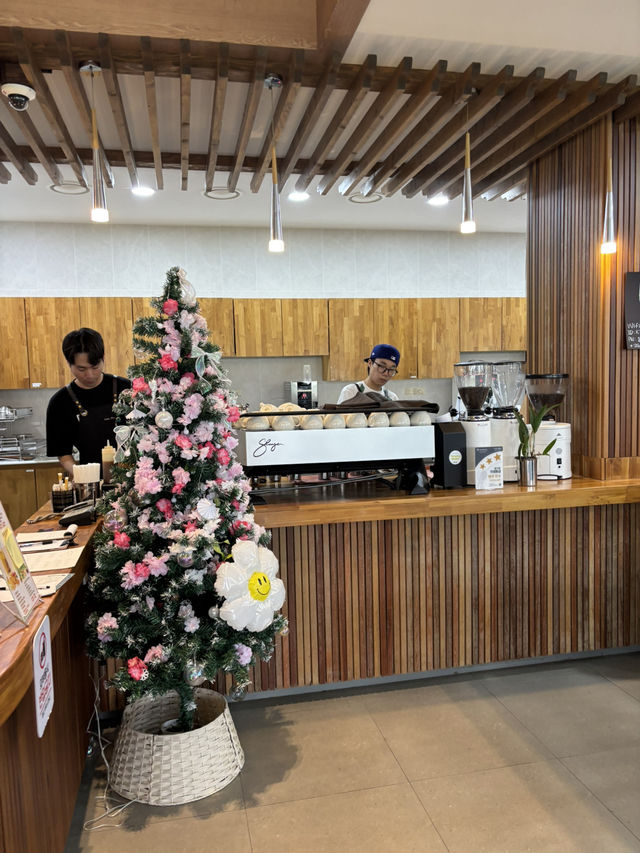 갤러리 구경하며 차한잔 하는 반야원카페🥹