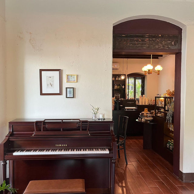Baan 104 cafe 