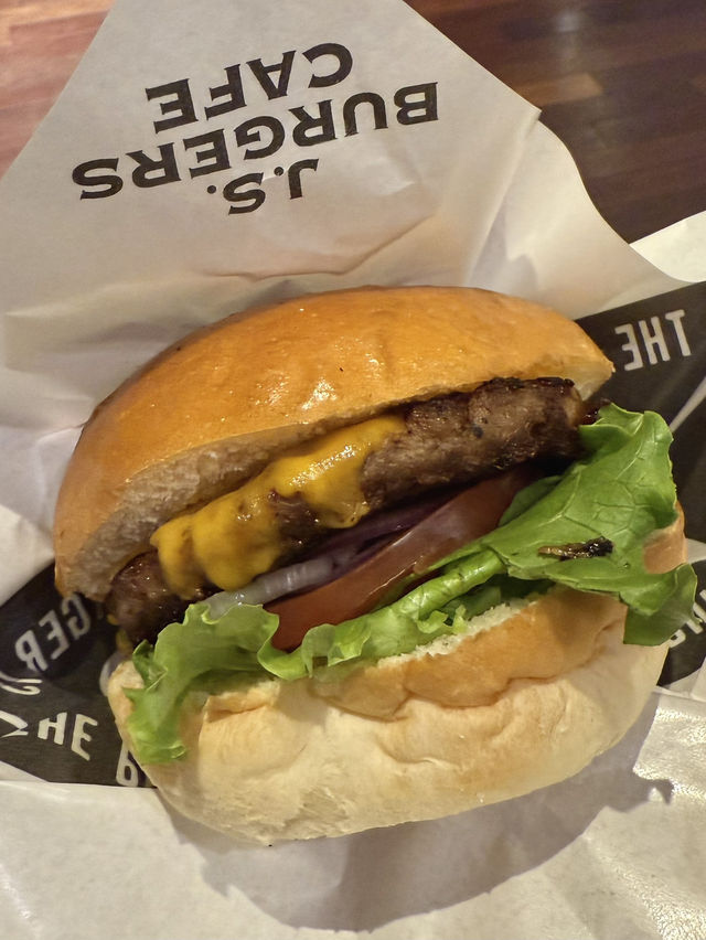 【東京観光】🇺🇸アメリカンなスタイル！ハンバーガーカフェ🍔