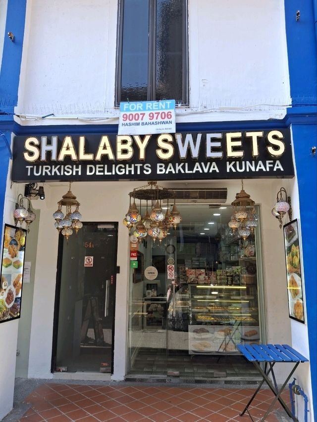 A Tasty and Fun Day at Haji Lane in Singapore