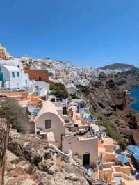 🌟 Europe :Budget Bliss in Blue & White: Santorini on a Budget 🇬🇷💙