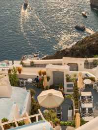 🌟 Europe :Budget Bliss in Blue & White: Santorini on a Budget 🇬🇷💙