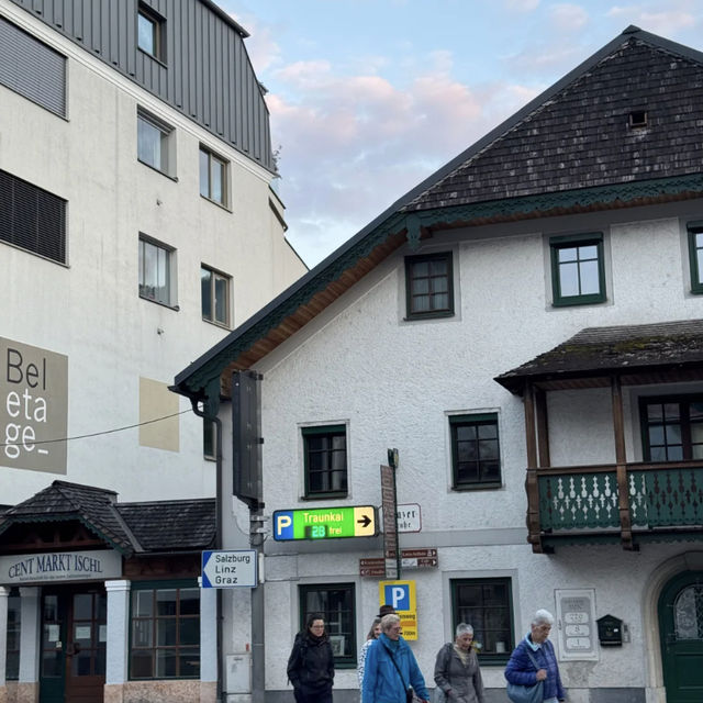 Bad Ischl: Unexpectedly Relaxed & Romantic! 🏞️💖