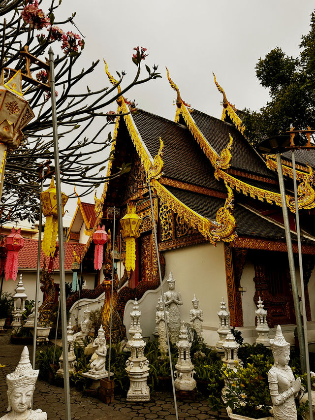  Wat Phan Tao temple of architecture with aesthetic appeal 