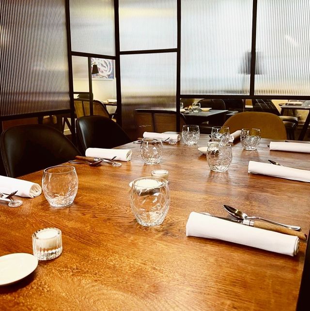 Pave flower Restaurant