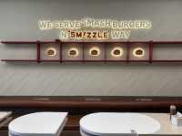 🍔 ร้านเบอร์เกอร์ เนื้อดี ขนมปังนุ่มฉ่ำ Smizzle