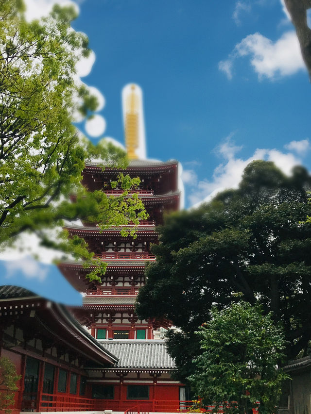 【東京　浅草寺と伝法院庭園、にぎわう寺町を歩く】