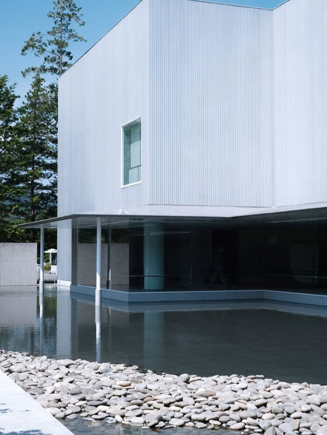 🎨長野・長野県立美術館｜地域文化と自然が融合する新しい芸術空間 