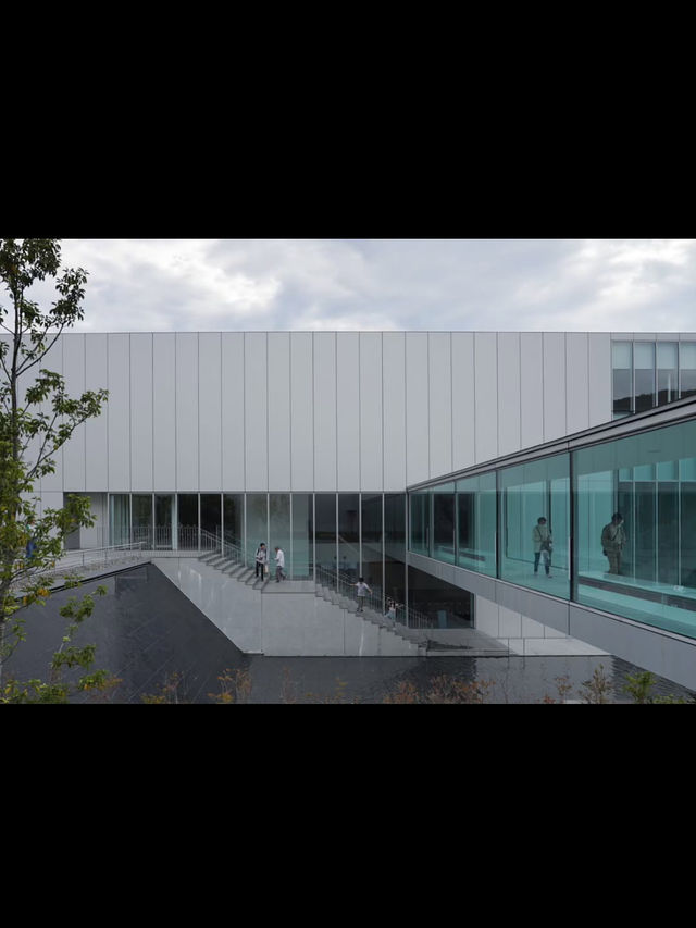 🎨長野・長野県立美術館｜地域文化と自然が融合する新しい芸術空間 