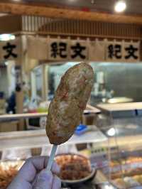 🍢 A Tasty Stroll Through Tsukiji Outer Market – Tamagoyaki, Ramen, Seafood & Soft Serve 🍦