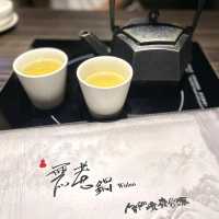 無限量添加的鴨血跟麪包豆腐 💕 麻辣雙拼火鍋好滋味-無老鍋