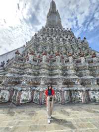 🌅 Visiting Wat Arun, Bangkok – A Peaceful Riverside Gem