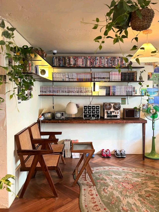 The Donggyeong Bookstore
