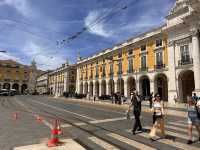 【コメルシオ広場（Praça do Comércio／Terreiro do Paço）】