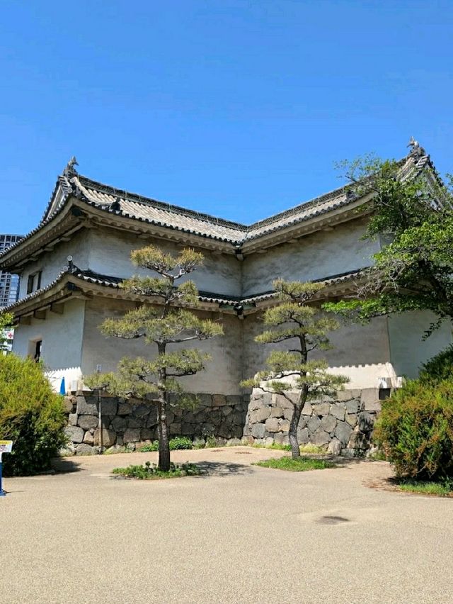 OSAKA CASTLE.