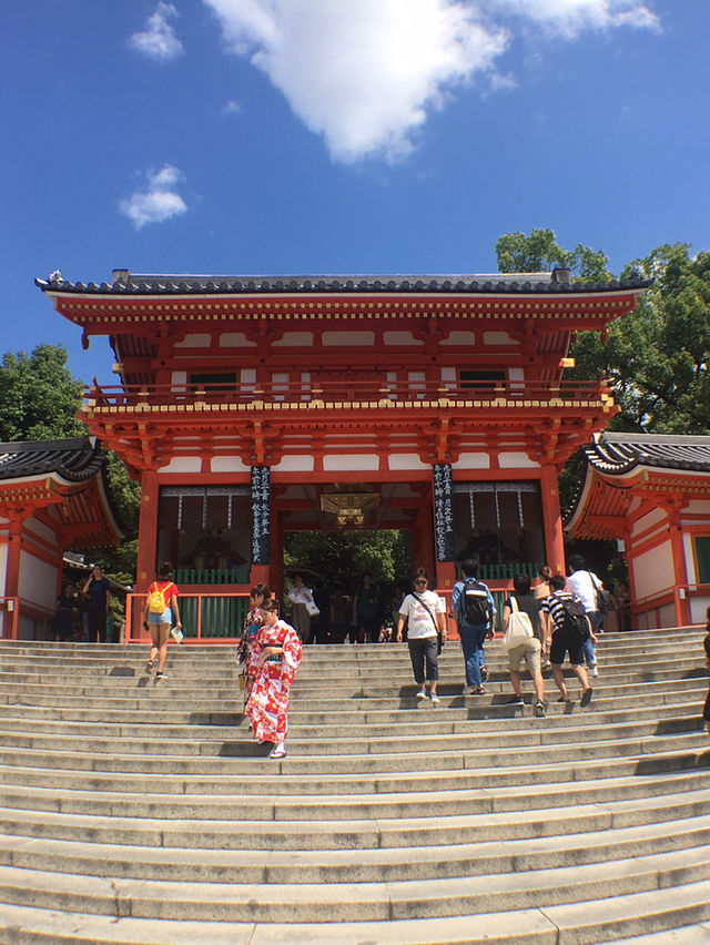 京都旅遊必訪—⛩ 八坂神社｜京都人日常中的百年守護