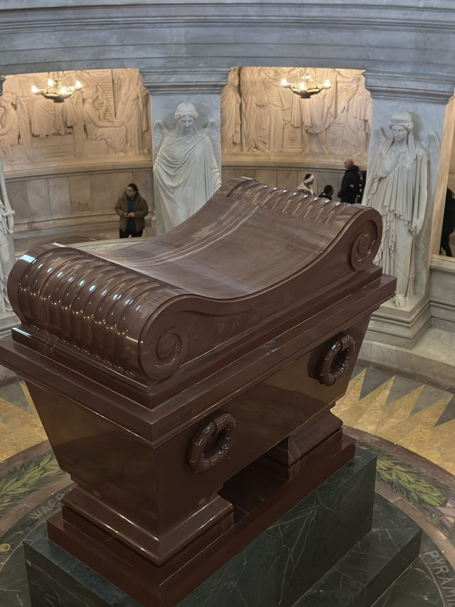 The Golden Dome Of Paris: Exploring Hôtel des Invalides