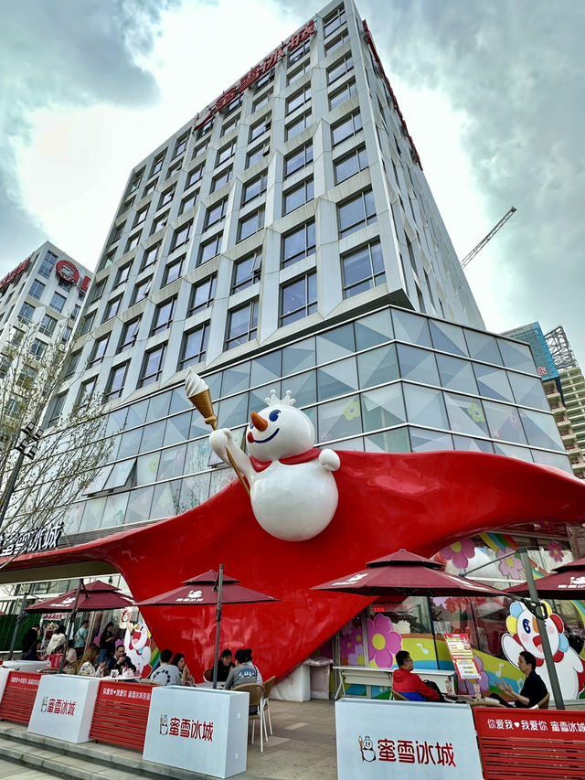 From Jingle to Journey: Inside the Mixue Flagship Store in Zhengzhou