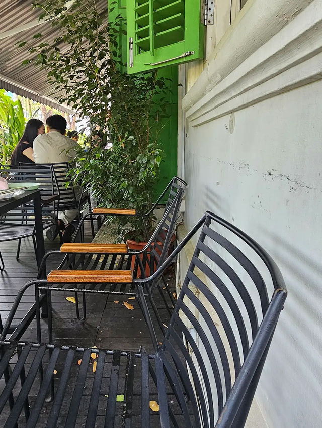 Urban Equilibrium, Discovering Singapore’s Symmetrical Soul