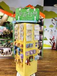 樂園中的精品店很多特別可愛的公仔🐯🦁🐻🐮