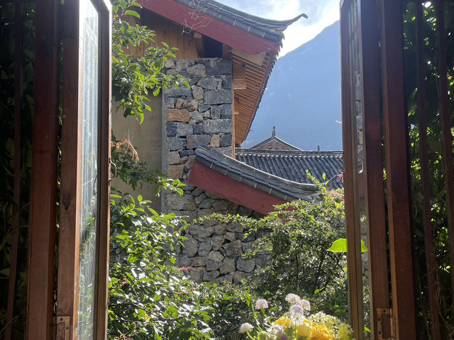離玉龍雪山最近的村落 !玉湖村!  離玉龍雪山最近的村落 !玉湖村!