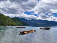 瀘沽湖的風景，像一首寫不完的情詩｜女神灣 
