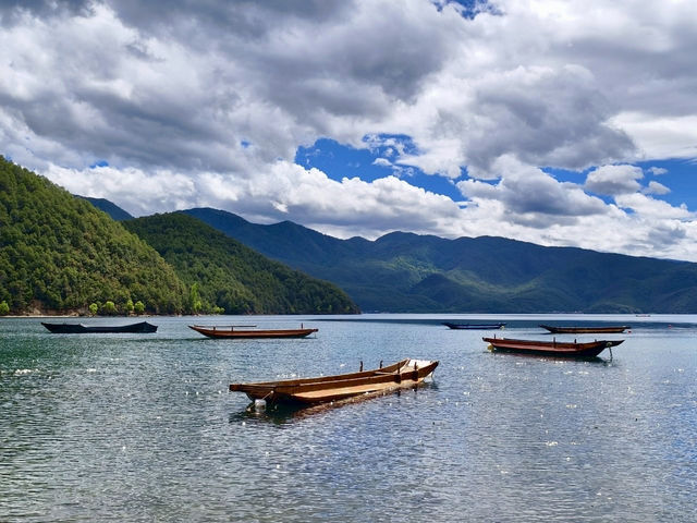 瀘沽湖的風景，像一首寫不完的情詩｜女神灣 