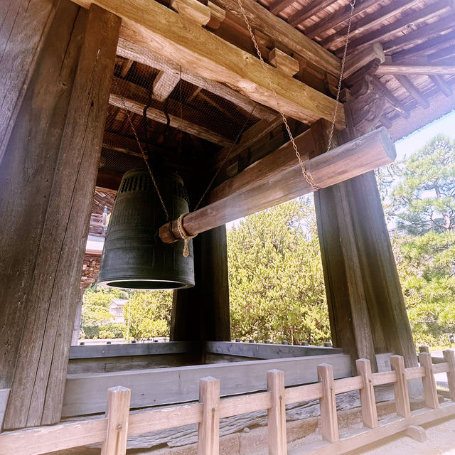 The Voice of the Mountain: Kenchō-ji's Temple Bell 🛎️