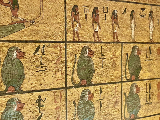 Exploring Tutankhamun’s tomb was unforgettable, and educational👬👫😍😎👍❤️