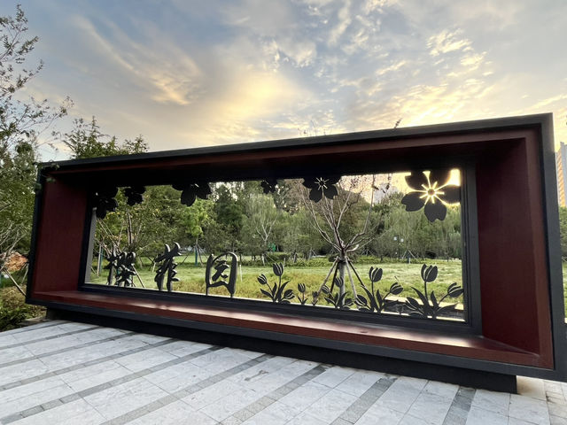 🕰🌳 Zhengzhou People’s Park — The City’s Living Square