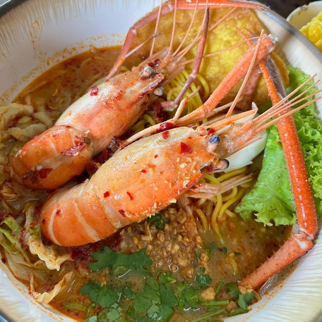 ก๋วยเตี๋ยวต้มยำน้ำข้นให้รีบตัก