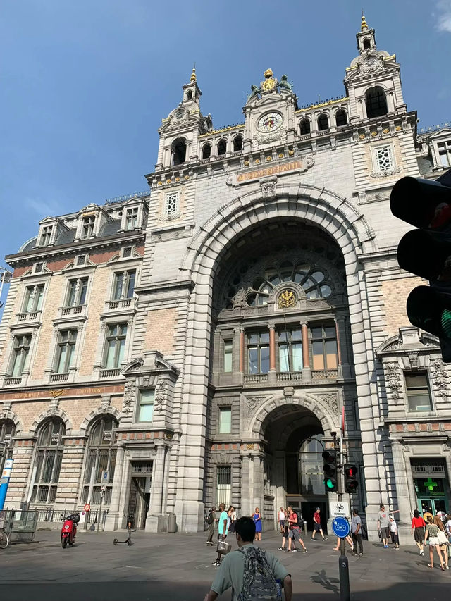 1 Day in Antwerp เดินเล่น ชิม Belgium Waffle 🧇🌷