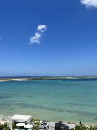 晴天下悠閒逛瀨長島建築群  