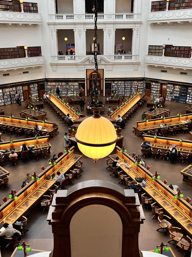 墨爾本 維多利亞圖書館-夢幻書架迷宮 墨爾本 維多利亞圖書館-夢幻書架迷宮