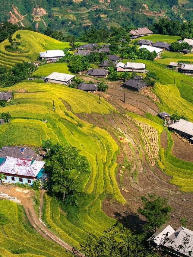 🏔️ Ha  Giang, Vietnam – Where the Mountains Touch the Sky 🌸