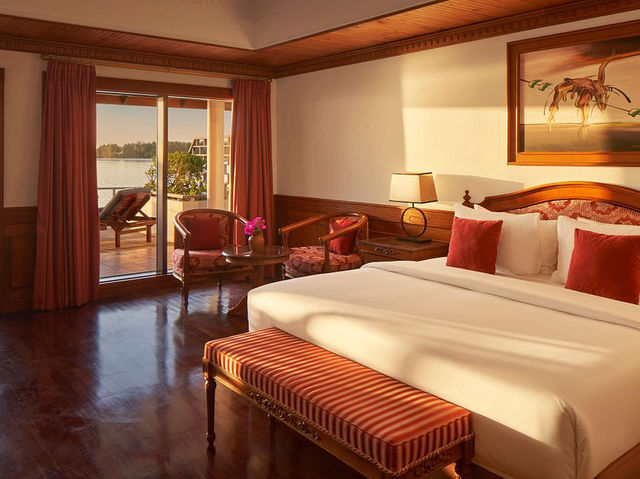Villa Park Sun Island Resort