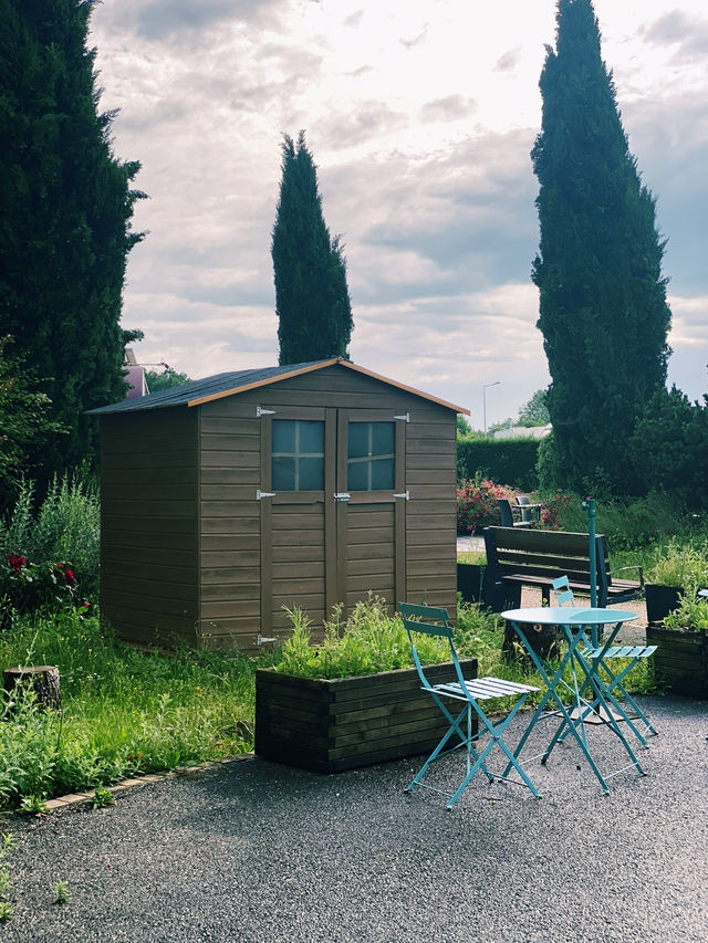 Adagio Apart-Hotel – Budget-Friendly and Decent Stay 🏨💰