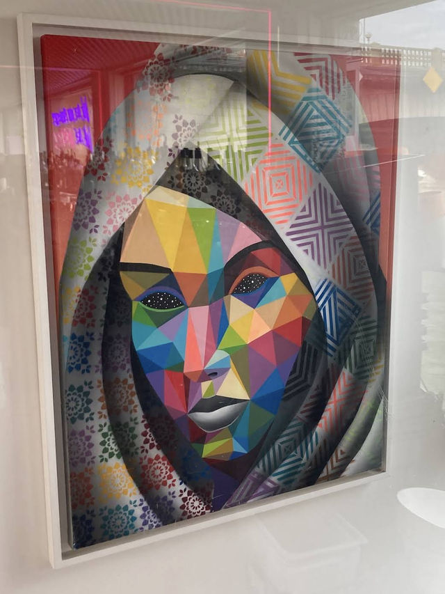 🎨 Fluctuart — Paris’s Floating Hub of Urban Art