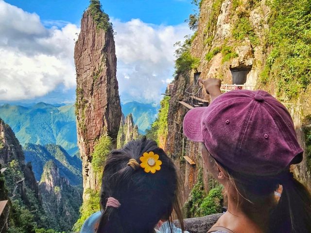 山水梦境,晨雾江上飘,云海脚下流 | 蹒跚小旅人 山水梦境,晨雾江上飘,云海脚下流 | 蹒跚小旅人