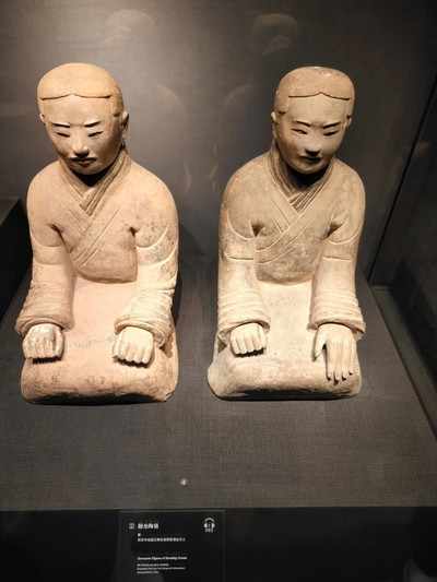 跪く馬丁のテラコッタ像 | Trip.com 西安