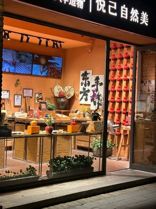 景徳鎮彫刻磁器工場 | 街角すべてがアーティストのスケッチブックの