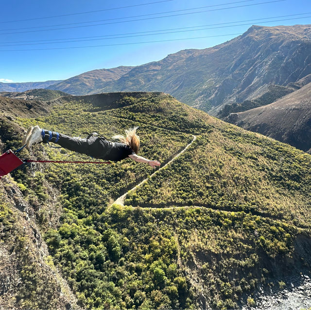 Bungy jumping in New Zealand 