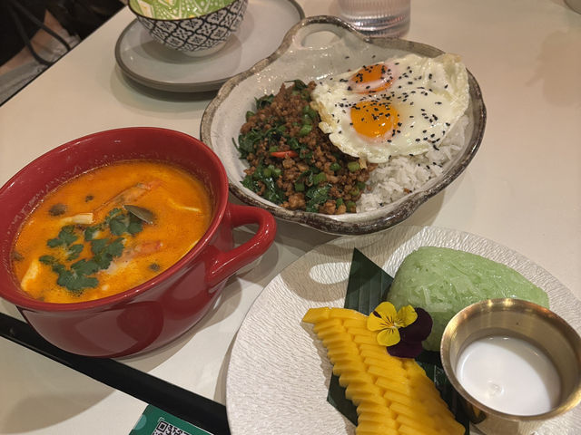 📍3 Days in Shanghai: Concert Vibes & Foodie Heaven 🎶🍜