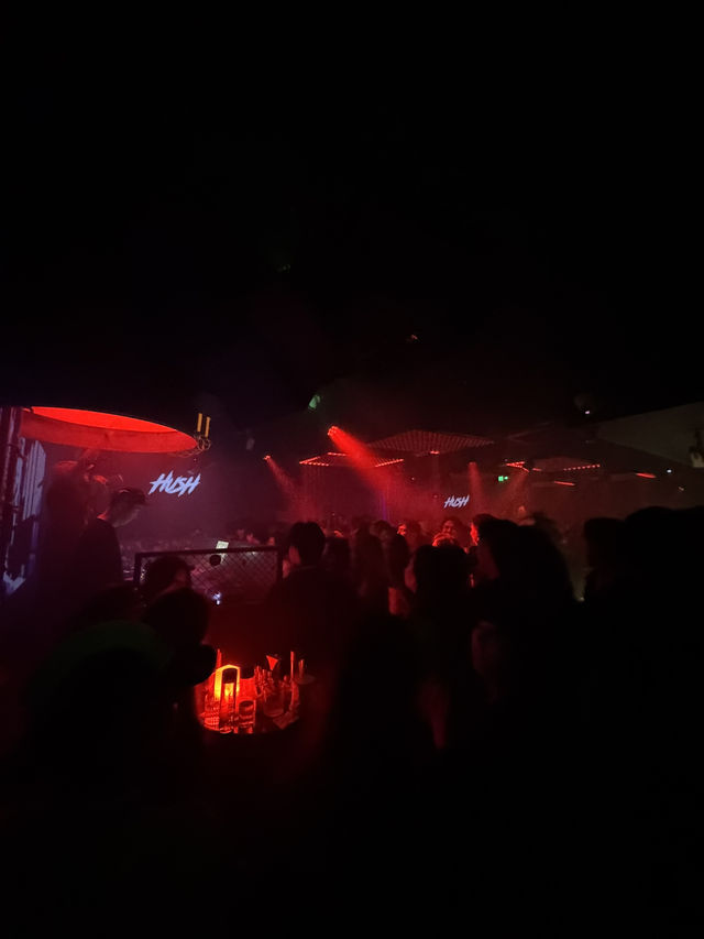Top night club in shanghai 🍺🍷🍻🥂🍹🍸