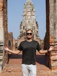 Wat Ratchaburana - old beautiful temple