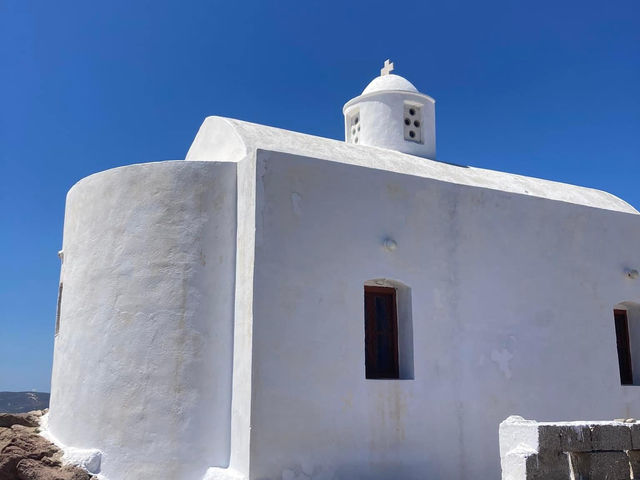 Plaka Castle (Venetian Castle of Milos) 🗺️