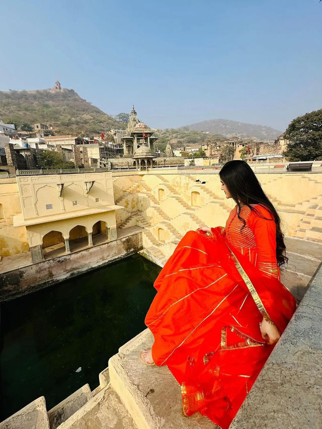 Panna Meena ka Kund