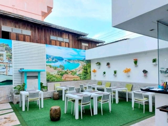 ร้านทาปาสสเปนและเมดิเตอร์เรเนียนใกล้ตลาดหัวหิน