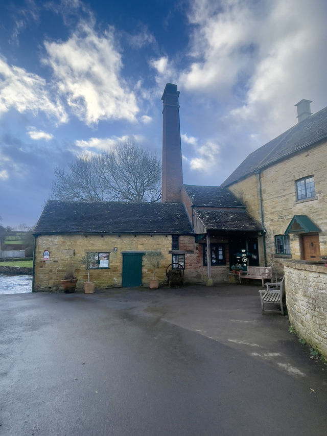 Crazy Places Names: Lower Slaughter 